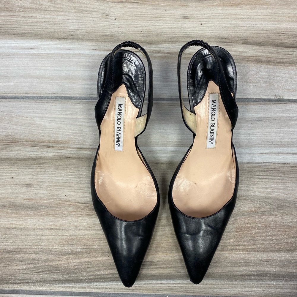 Manolo Blahnik Carolyne black pointy toe heel